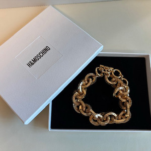 H&M 모스키노 콜라보 목걸이