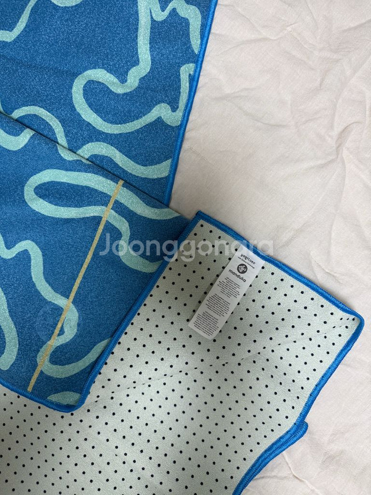 만두카 요기토즈 요가 타월--1