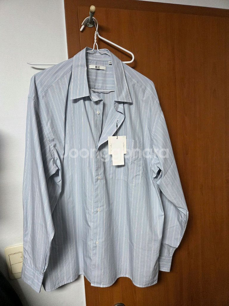 유니클로 브로드클로스오버사이즈 셔츠--9