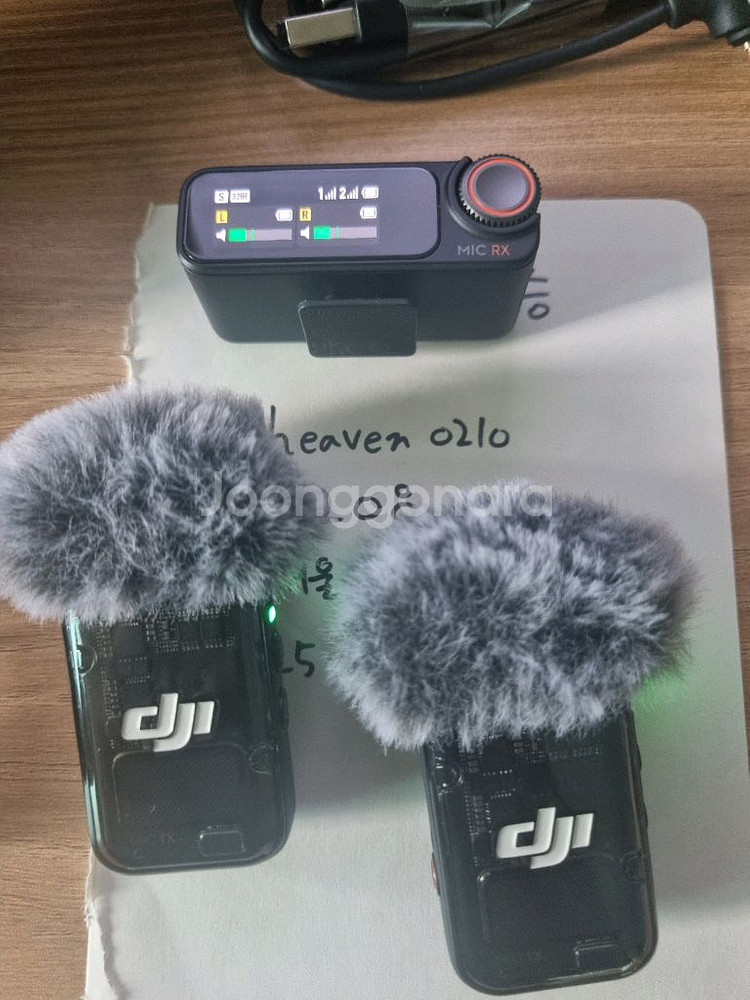 dji mic2 팝니다(라발리에 마이크 1개 포함)--2