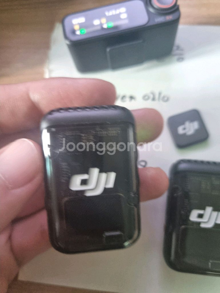 dji mic2 팝니다(라발리에 마이크 1개 포함)--5