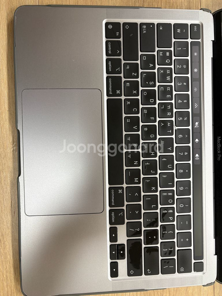맥북 프로 13 m2 램 8g 256ssd 팝니다--1