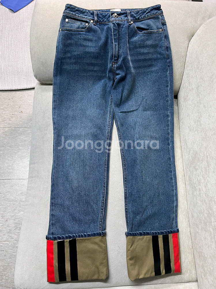 버버리 여성 롤업 데님 청바지--0