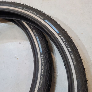 슈발베 마라톤 레이서 16*1.35 16인치 타이어