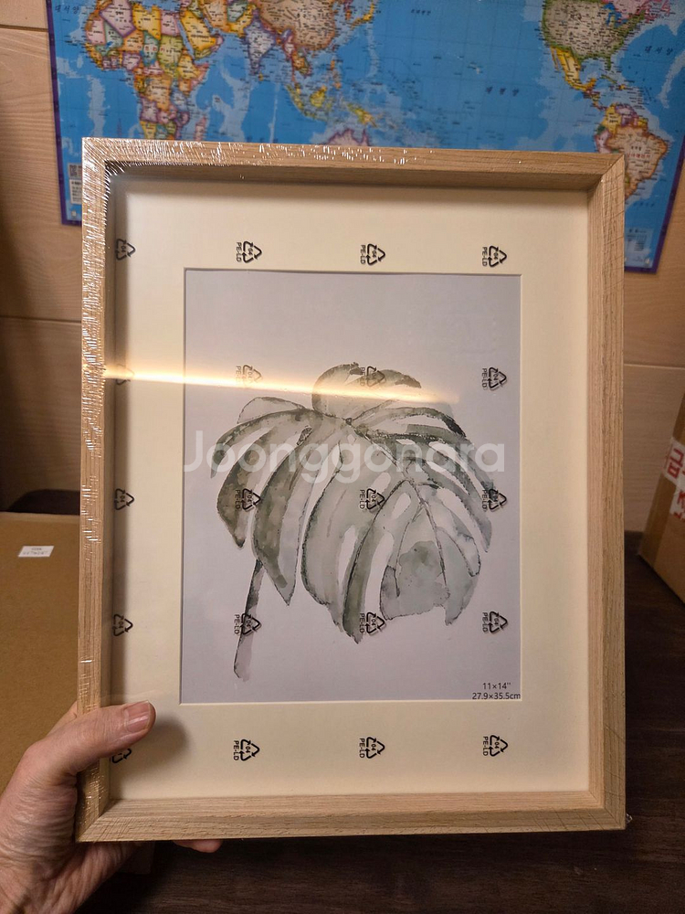 11x14 고급 액자(네츄럴) 팝니다.--0