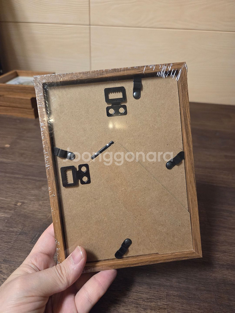 5x7 고급 액자(브라운) 팝니다.--1
