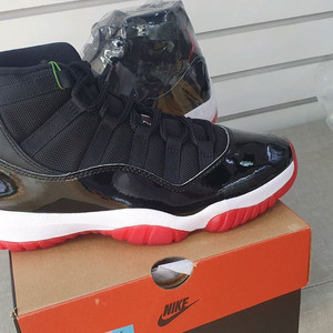 나이키 조던 11 레트로 브레드 275mm 새상품