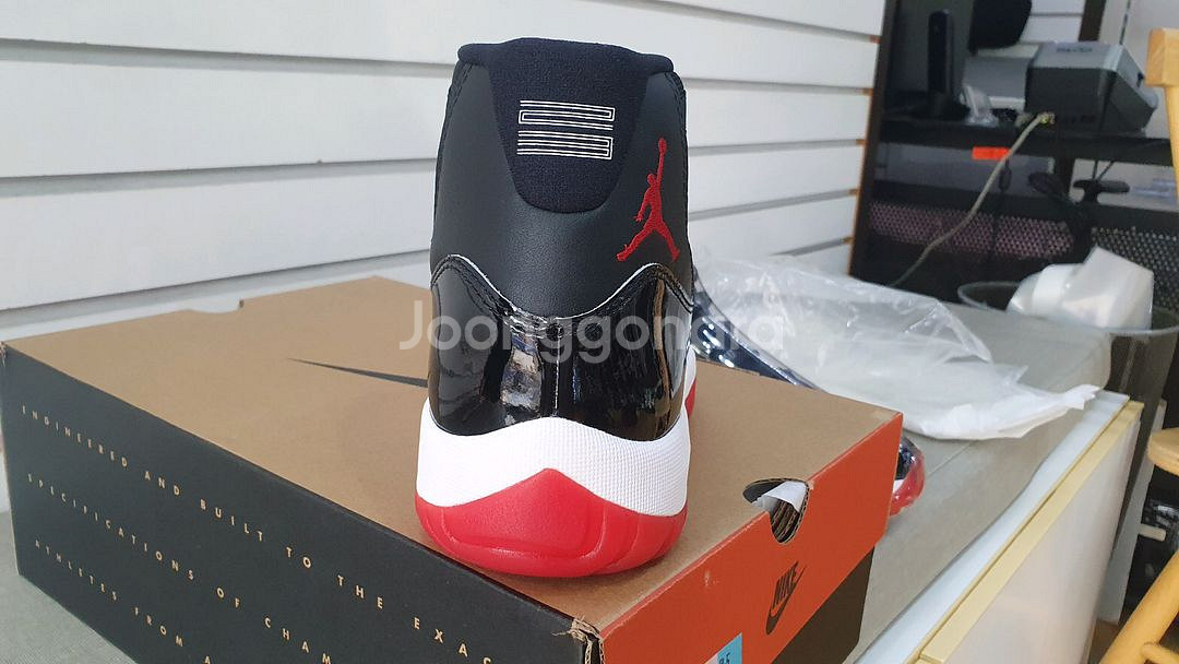 나이키 조던 11 레트로 브레드 275mm 새상품--9