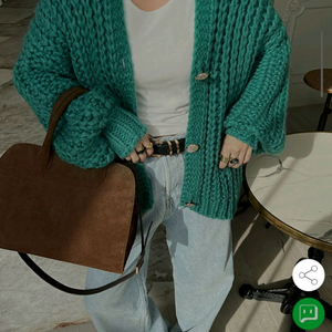 (무배-새제품)줄로그 제작 볼드가디건 그린