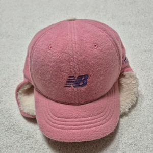 뉴발란스 핑크모자
