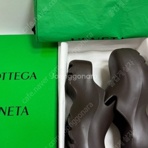 보테가베네타 남성 러버 뮬 bottega