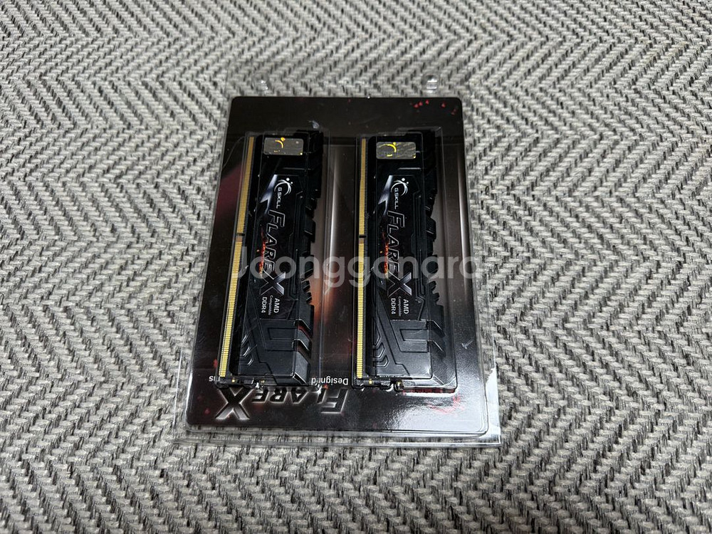 지스킬 램 ddr4 3200 cl14 16gb(8x2)--2