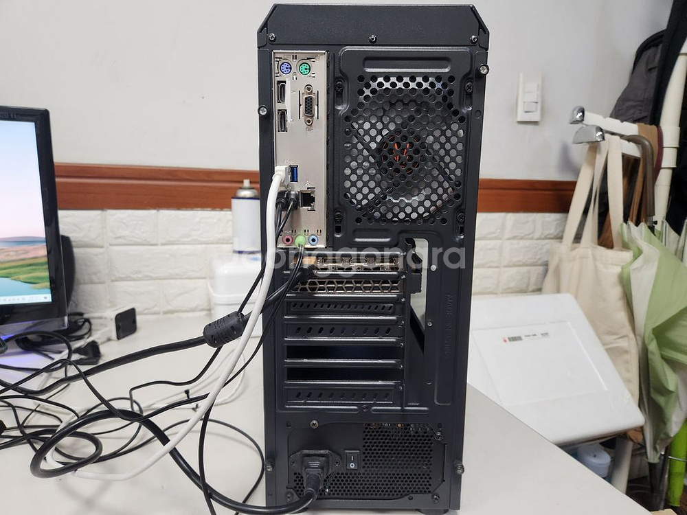 i5 12400f, rtx3060 컴퓨터 본체 팝니다--5