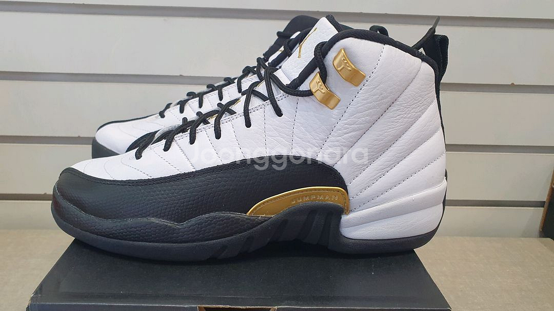 조던 12 레트로 골드 택시 245,250새상품--0