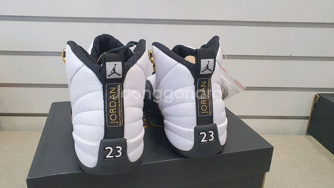 조던 12 레트로 골드 택시 245,250새상품--1