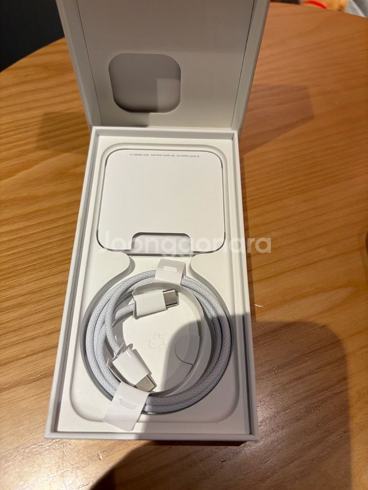 아이폰 15pro 256GB 내츄럴 티타늄--4