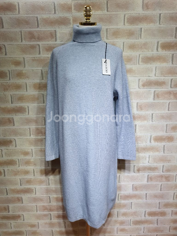 택부착 MAXCIO 울혼방 터틀넥 니트 롱원피스 ~66--0