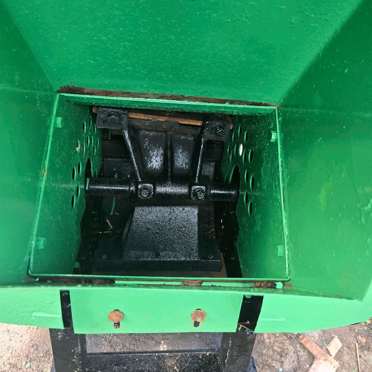 일신 잔가지 파쇄기 이미지