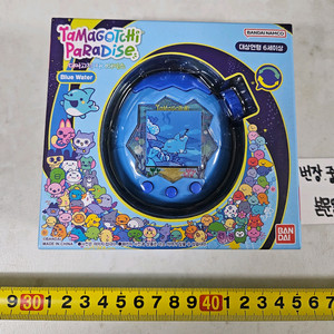 다마고치 파라다이스 블루 팝니다.
