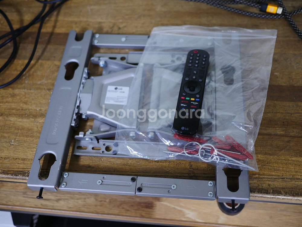엘지 올레드 65인치 티비 벽걸이 OLED65B1FNA--8