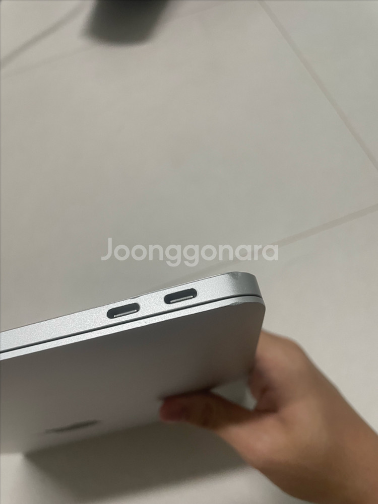 맥북에어 2020 13인치 m1 팝니다--5