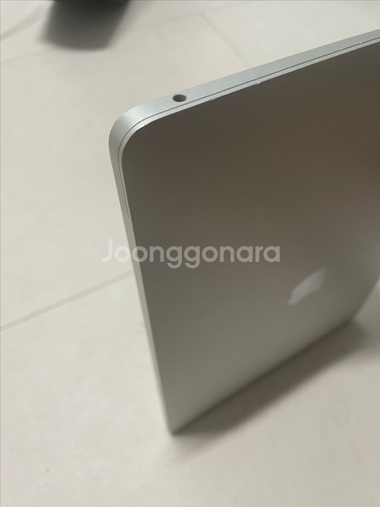 맥북에어 2020 13인치 m1 팝니다--3