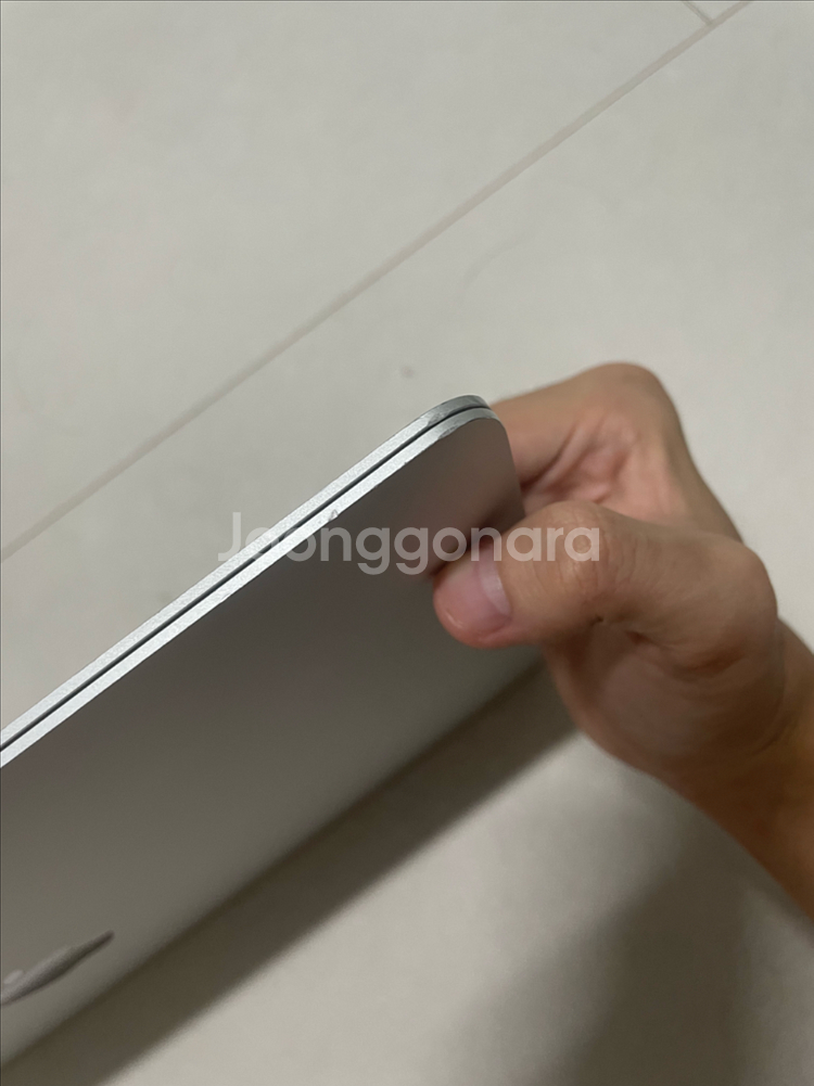 맥북에어 2020 13인치 m1 팝니다--6