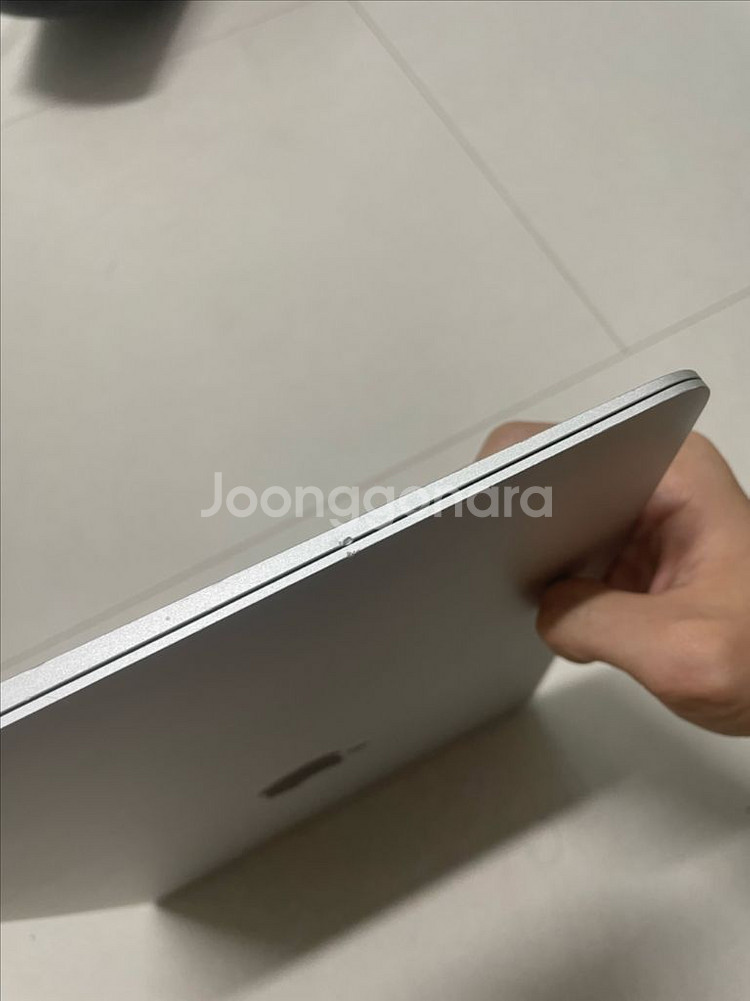 맥북에어 2020 13인치 m1 팝니다--2