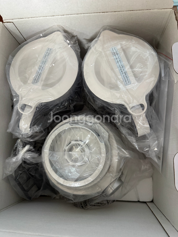 쿠쿠 믹서기 몬스터블렌더 CFM-B200W쿠쿠 믹서기--1