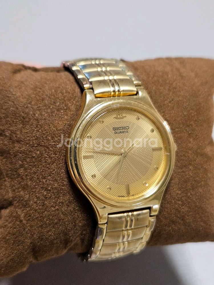 빈티지 세이코 쿼츠 금장 시계--0