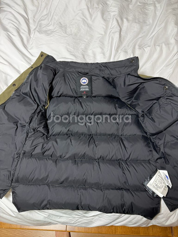 캐나다구스 패딩조끼 S--1