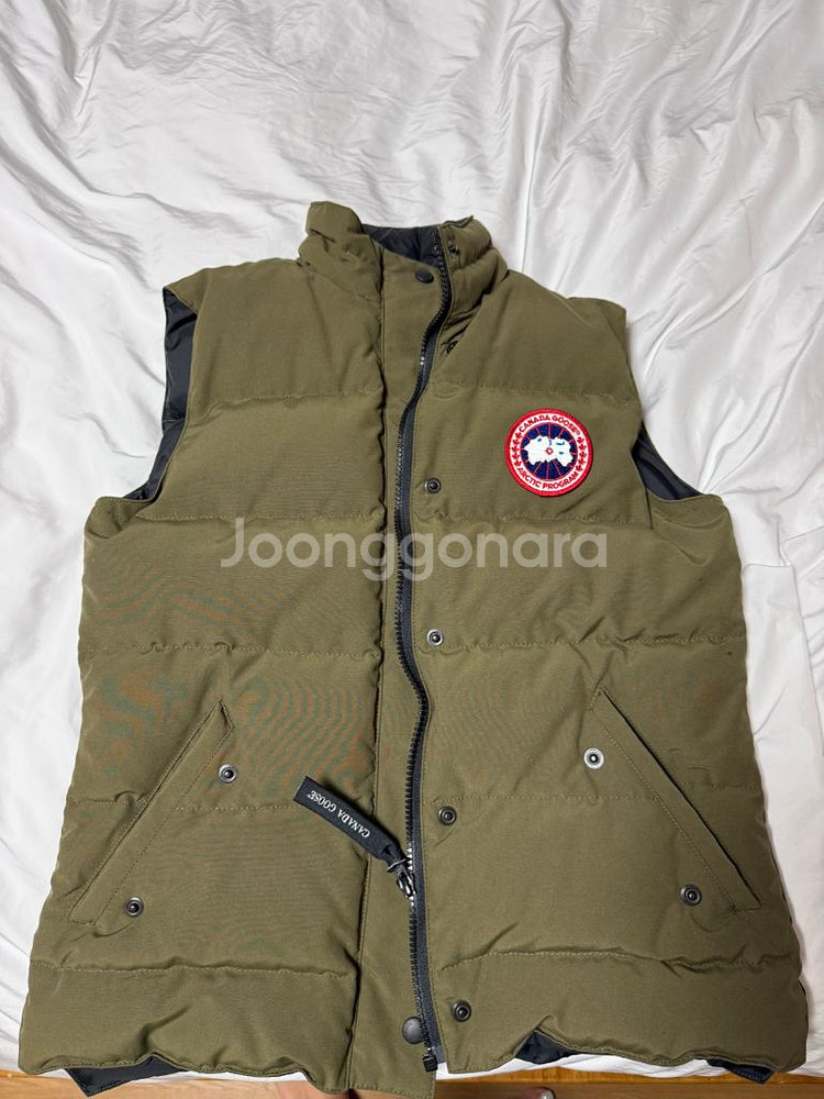 캐나다구스 패딩조끼 S--3