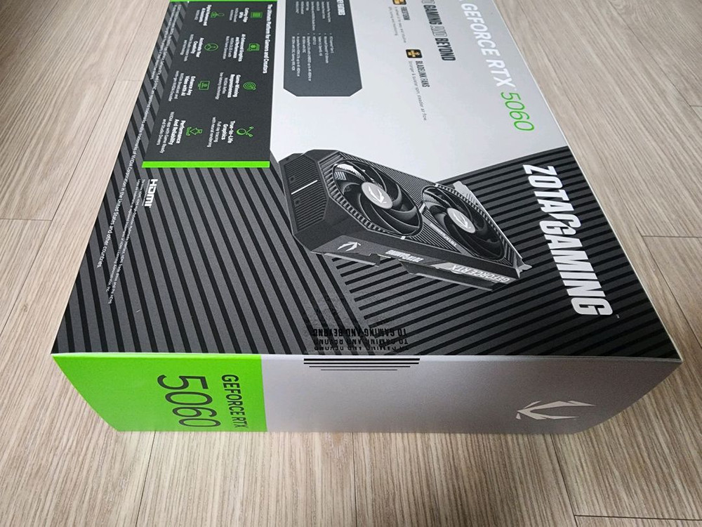 조텍 ZOTAC RTX 5060 (미개봉)--1