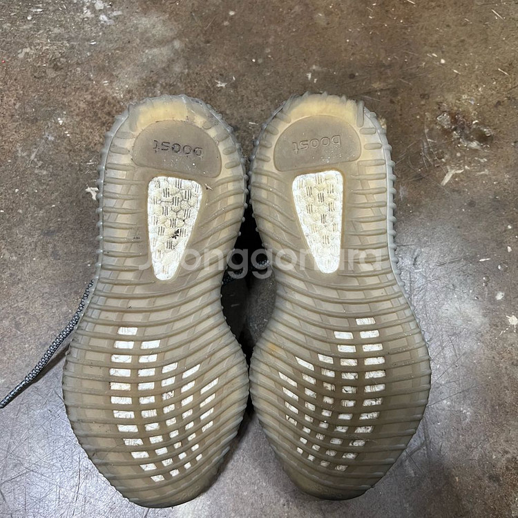 230) 아디다스 이지부스트350 벨루가 스니커즈 운동--3