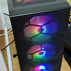 라이젠 7500F, 라데온 RX6600 본체