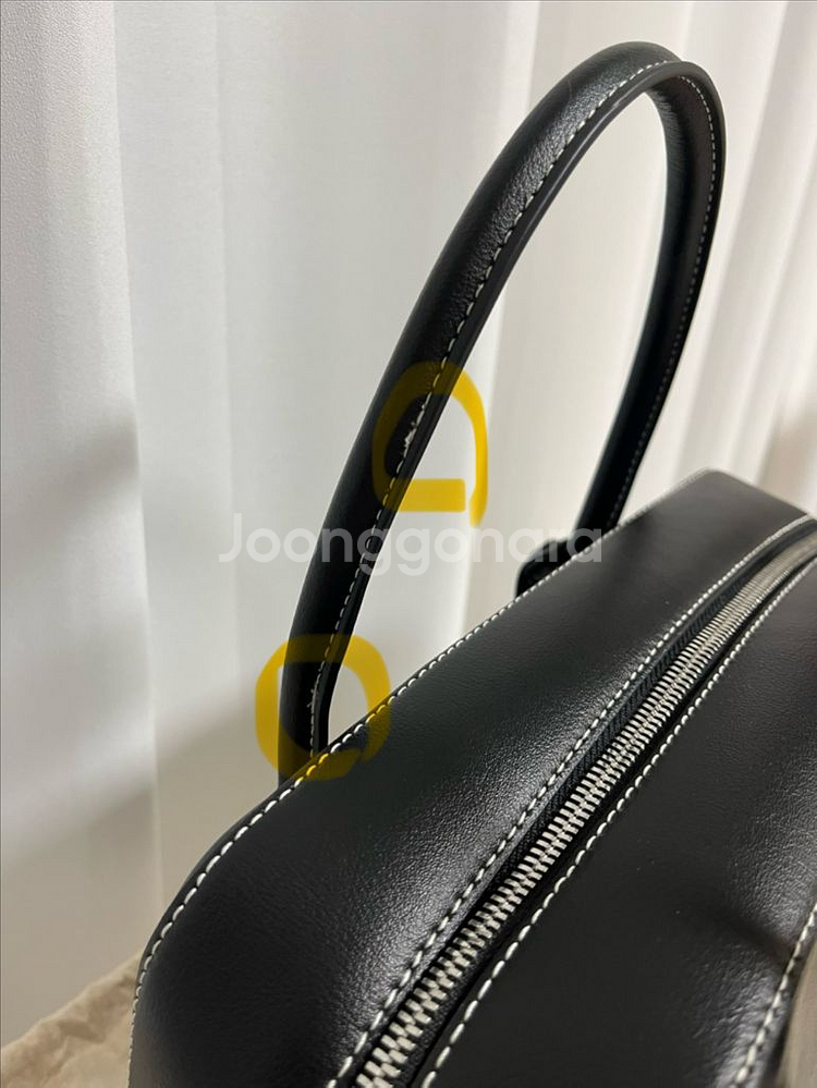 폴뉴아 파운드 백 블랙 스티치(새상품, 가격 인하X)--5