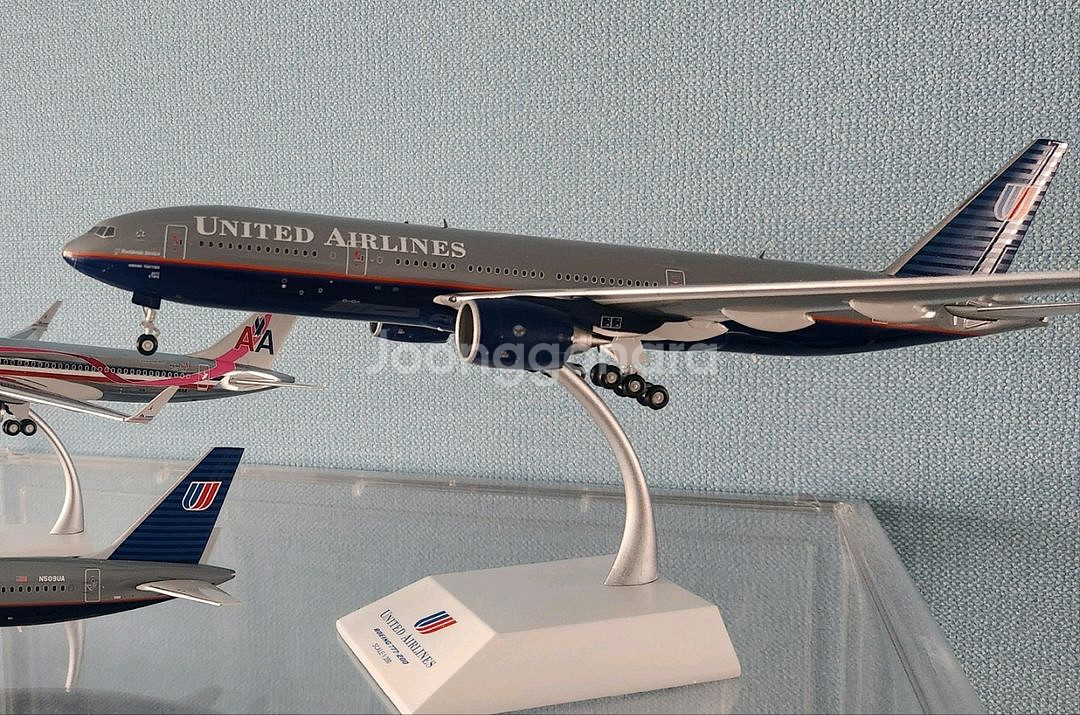 유나이티드 777 1:200 항공기다이캐스트--0