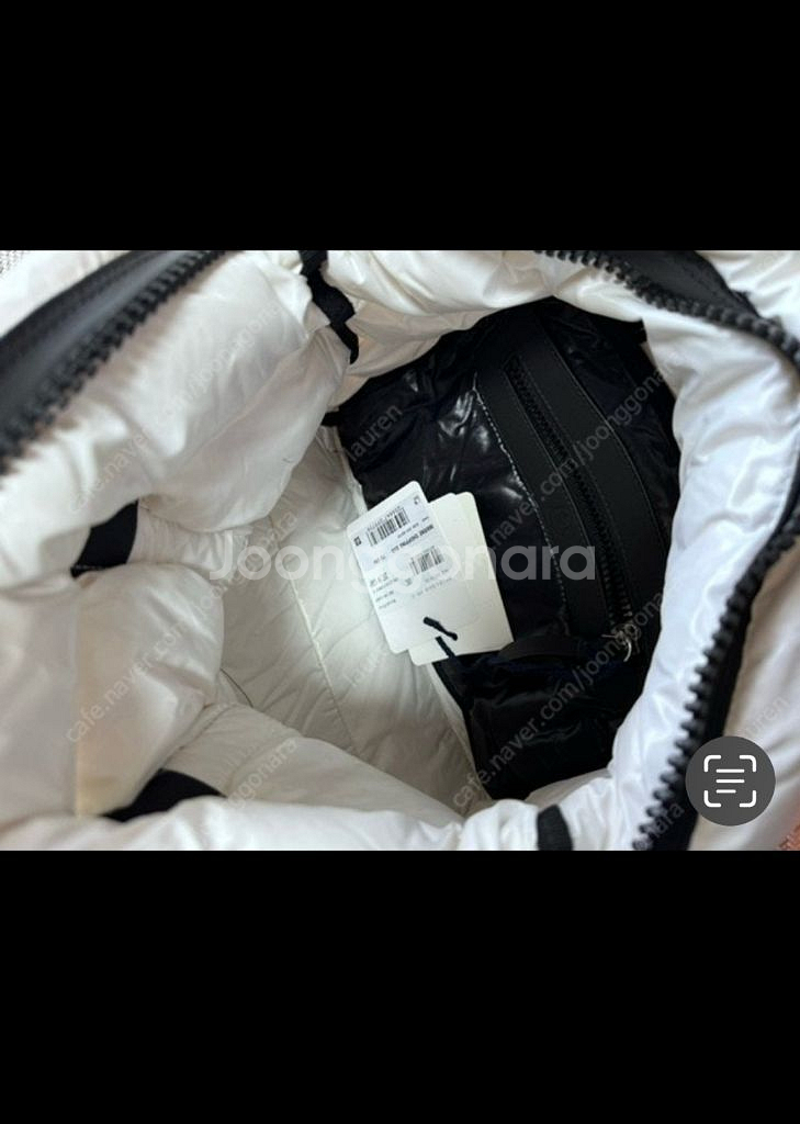 몽클레어 패딩 숄더백--3