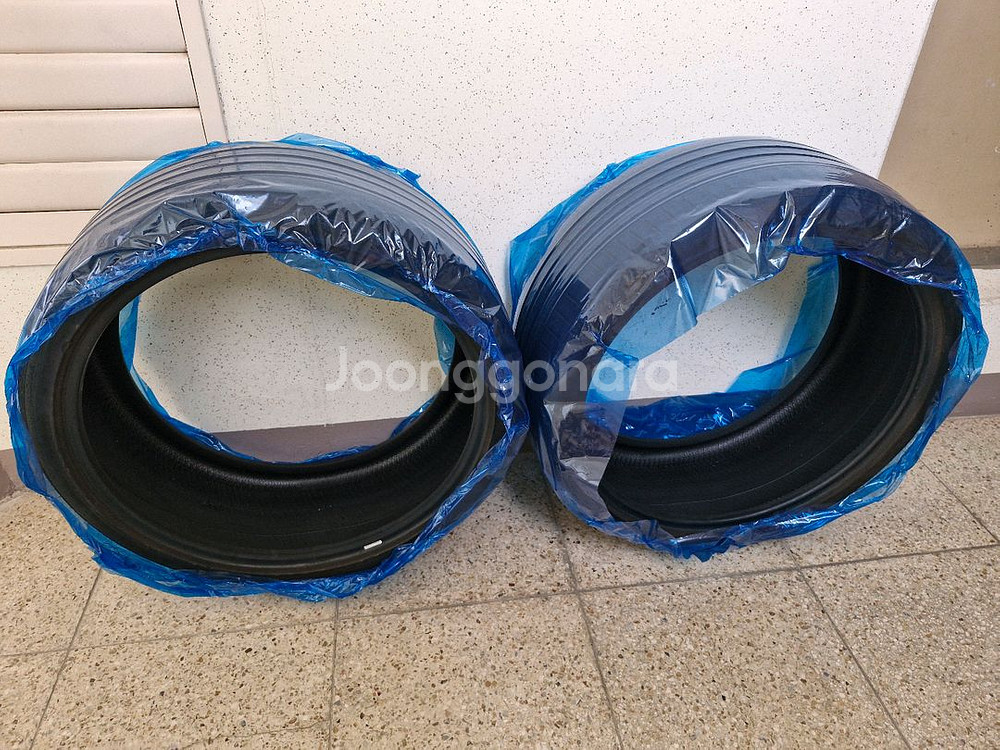 21인치 245 35 21 타이어 2짝--0