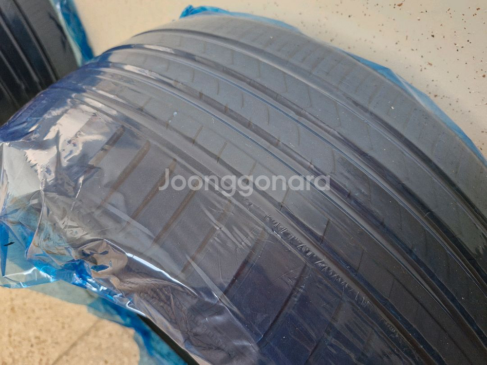21인치 245 35 21 타이어 2짝--3