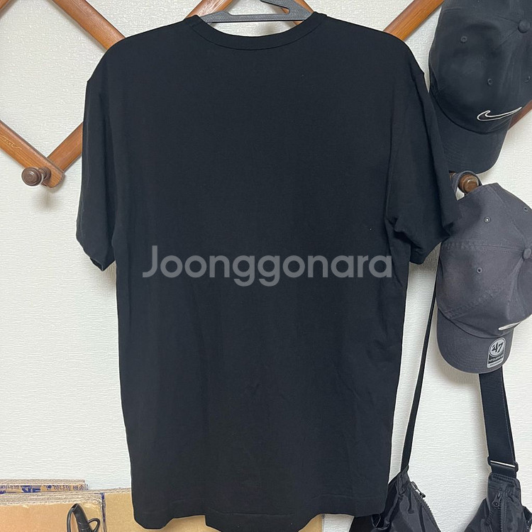 꼼데가르송 CDG 반팔 티셔츠--3