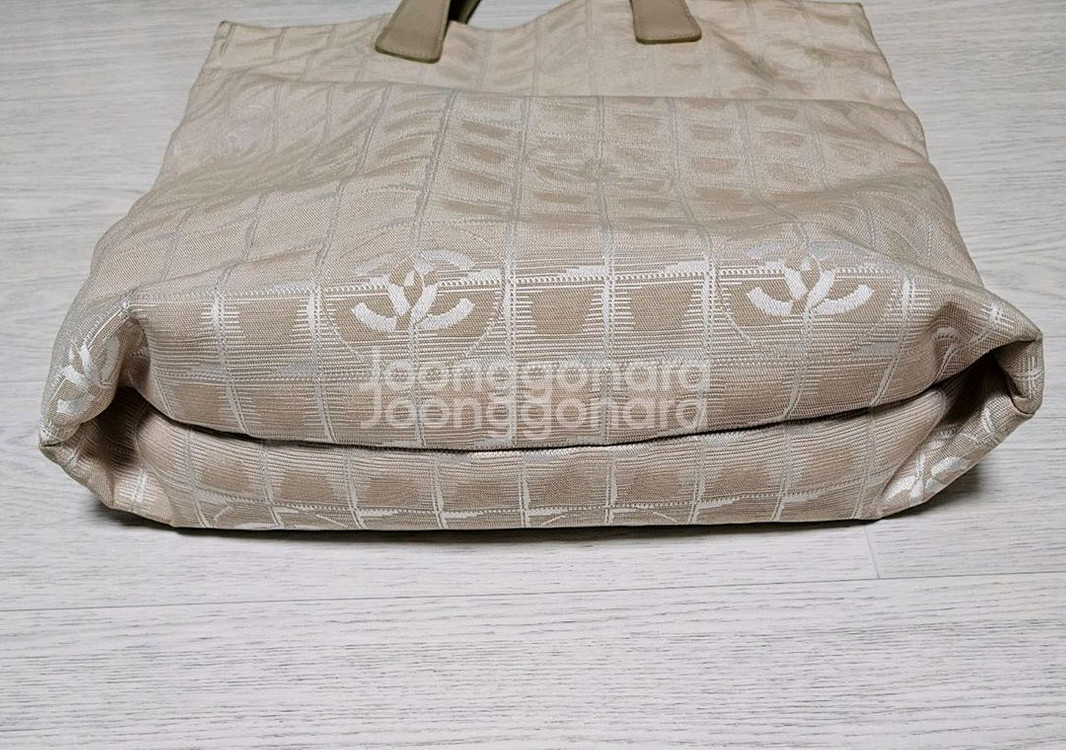 정품 샤넬 트레블 쇼퍼백 (7번대)--4