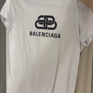 발렌시아가 여성상의 급처합니다 (정품)