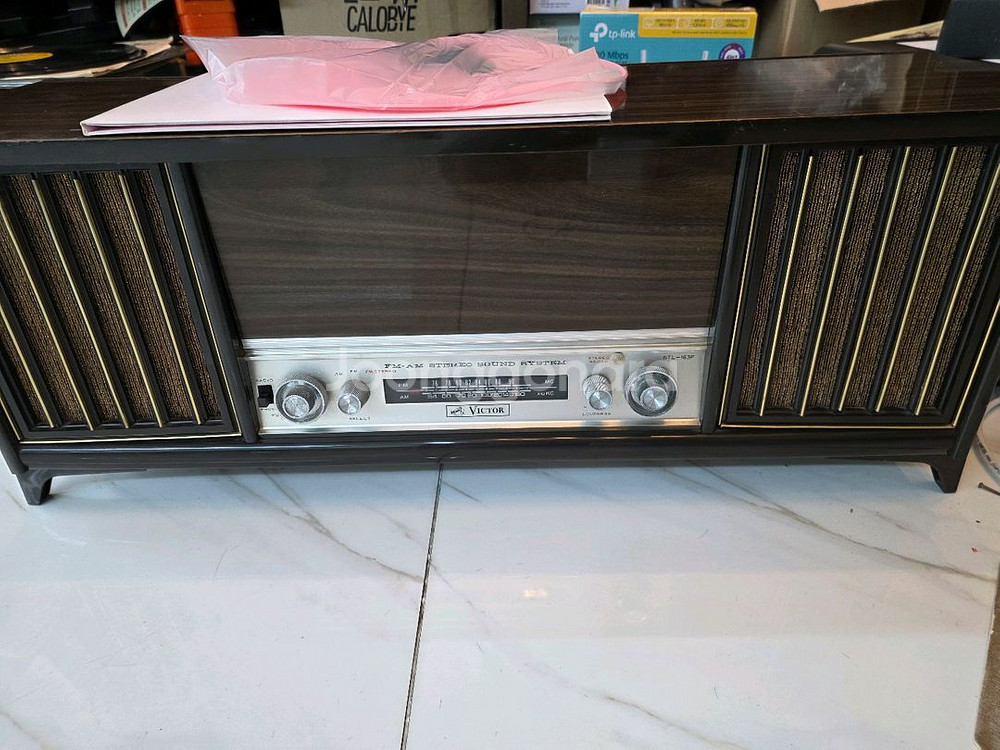 빅터 콘솔 진공관턴테이블 라디오--2