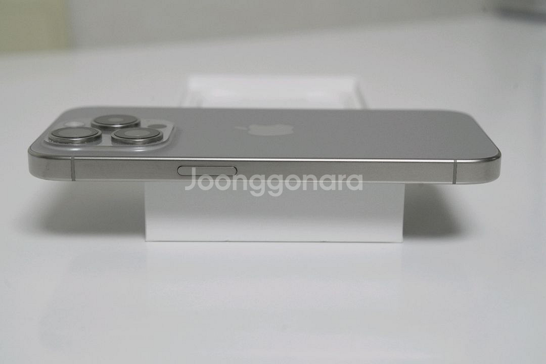 아이폰 15 프로 128GB 내추럴 티타늄--6