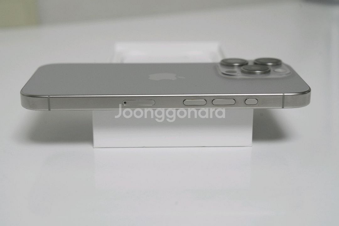 아이폰 15 프로 128GB 내추럴 티타늄--5