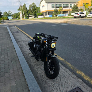 2022 아퀼라 300 8300km 급매 합니다