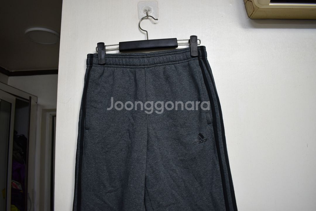 아디다스 기모 트레이닝복 바지 <<S>>--0