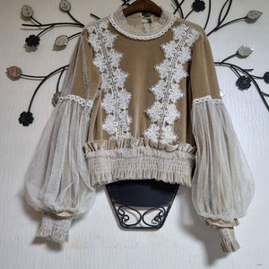 벨벳 레이스 소매 벌룬핏 브라우스