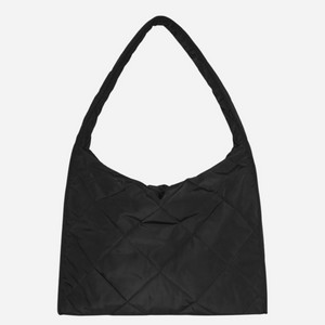 코스 다이아몬드 퀼티드 오버사이즈 숄더백 블랙 새상품